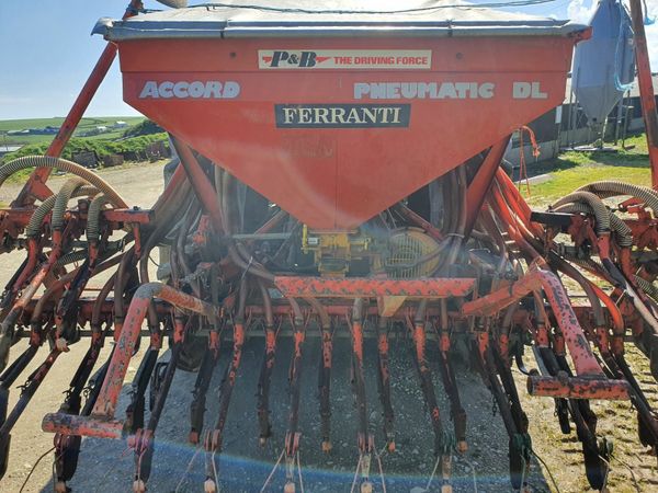 Accord dl seed drill