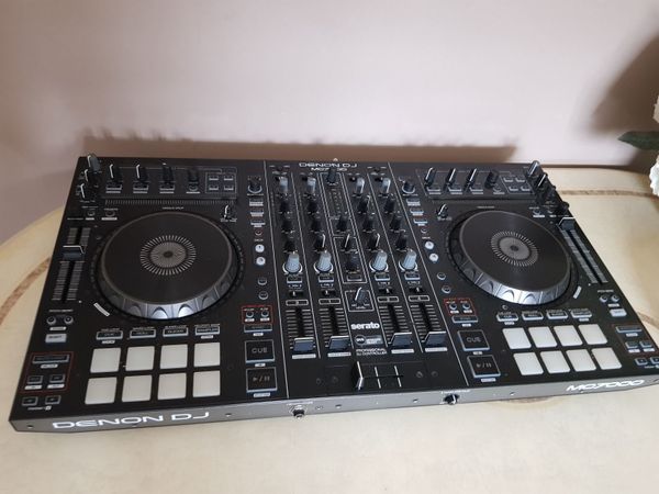 DJ controller Denon mc 7000