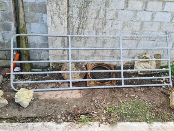 12 foot galvanised field yard gate unused