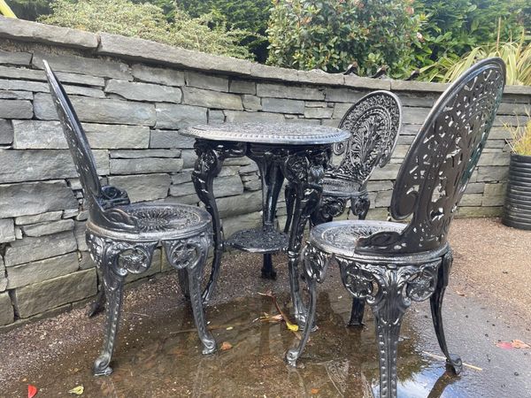 Gorgeous Black Cast Iron Table & 3 Chair Set