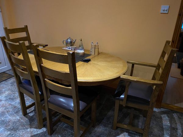 Solid Oak Kitchen Table with 4 chairs