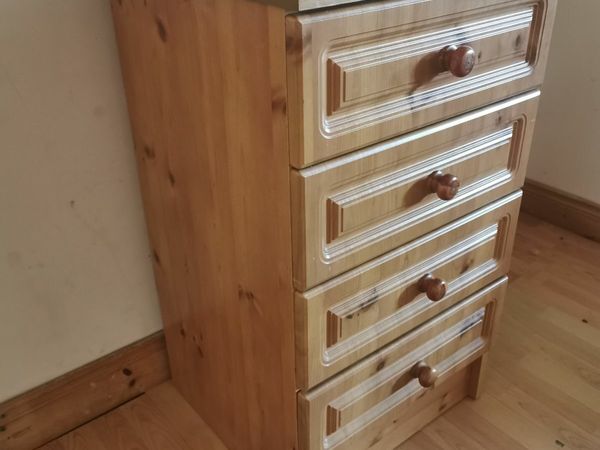 Tollboy quality chest of drawers