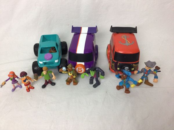 Scooby Doo bundle of toys