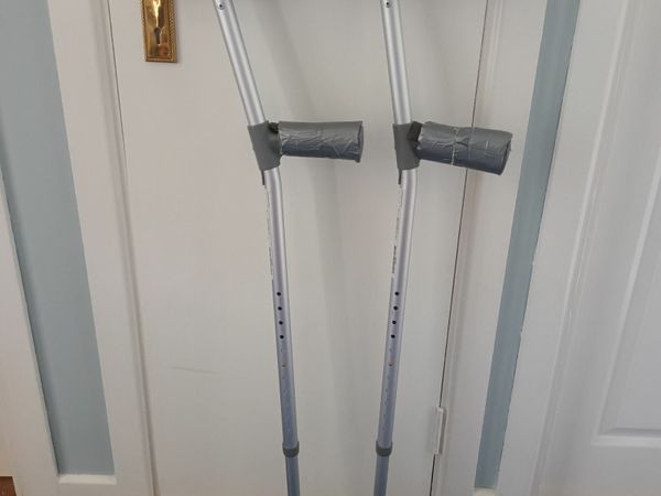 Free Crutches