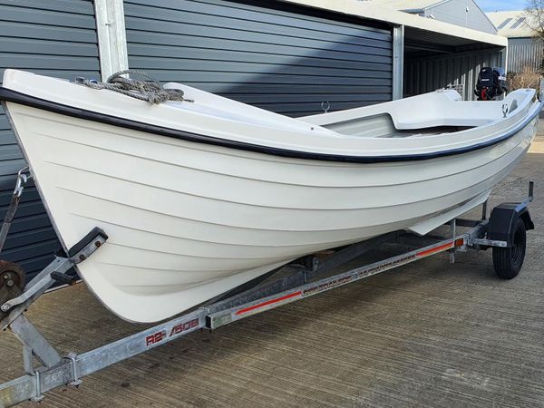 Orkney Strongliner 16' fishing boat.