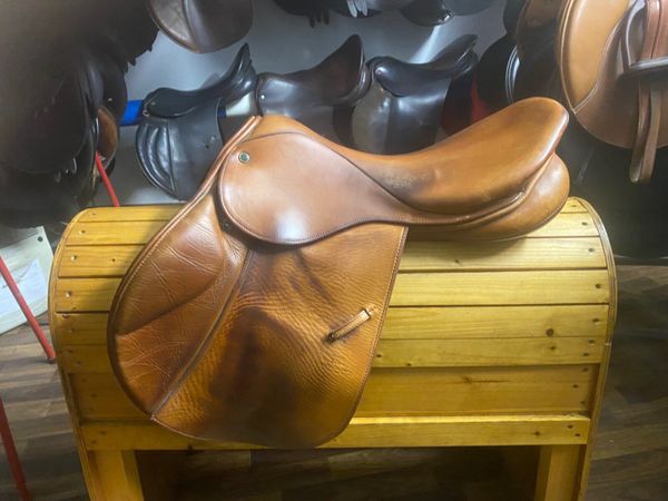 Stubben Edelweiss delux jumping saddle