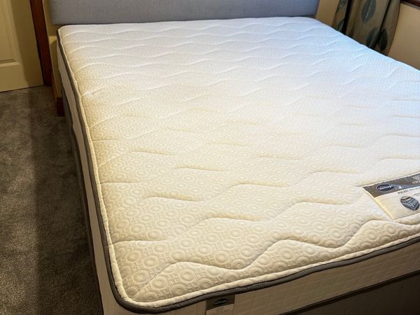Super king bed + mattress + headboard + 4x drawers