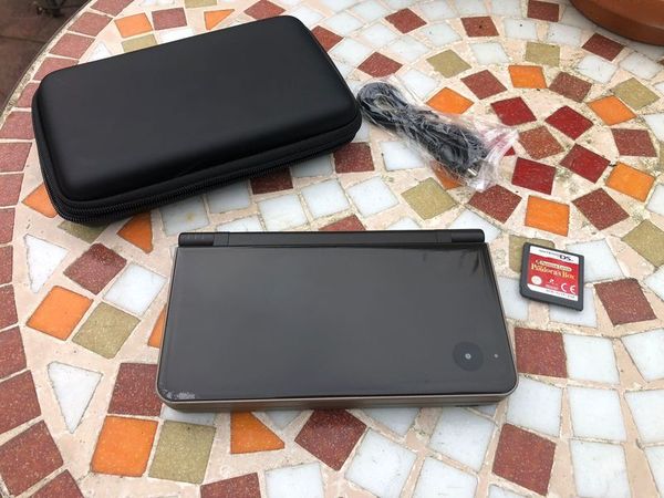Lovely Dark Brown Nintendo DSi XL with Case and 1 Game