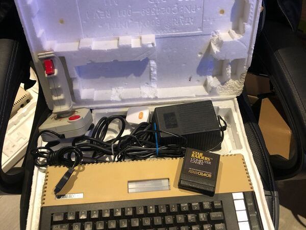 Atari 800 XL with Game Cartridge, joystick and original polys