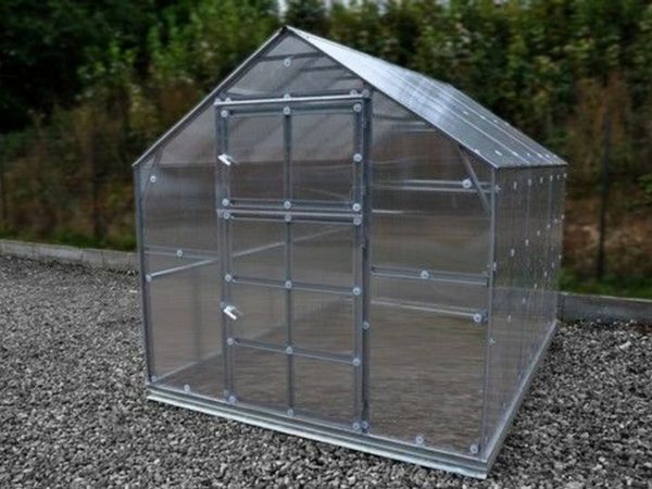 Glasshouse traditional shape 6mm polycarbonate sheeting polytunnel