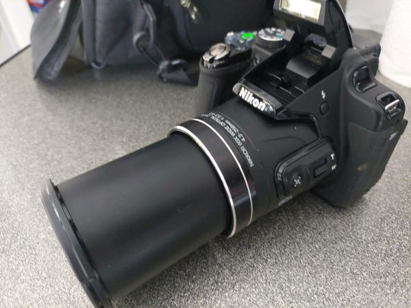 Nikon Coolpix P610 Superzoom Camera