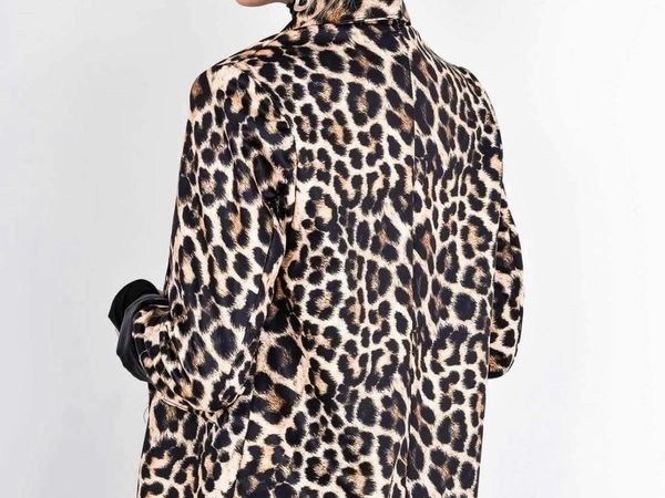 Women leopard print blazer