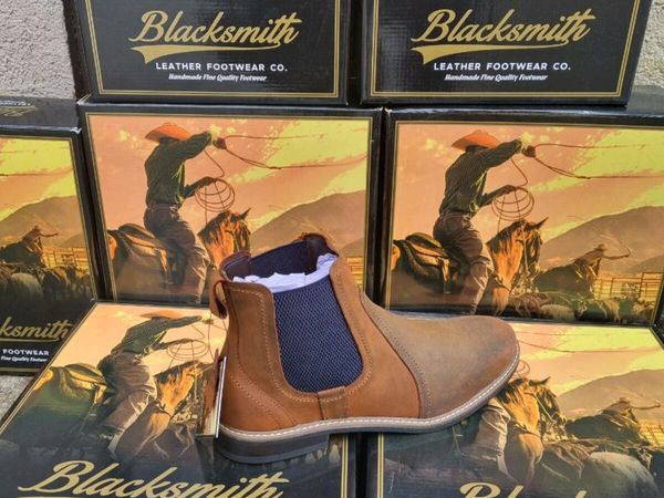 Blacksmith dealing boots sizes 7 8 9 10 11 12