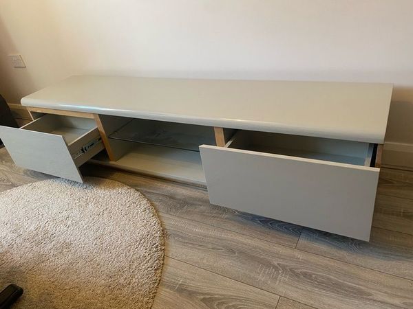 tv unit stand