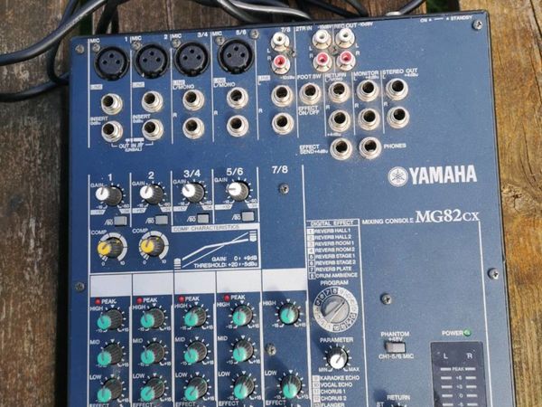 Yamaha mg82cx mixing desk