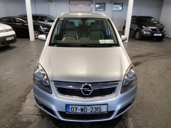 Opel Zafira 1.6i 16v Design