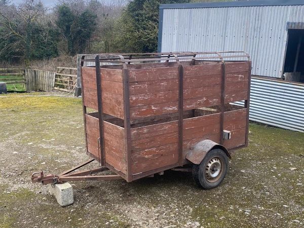 Single axl cattle trailer