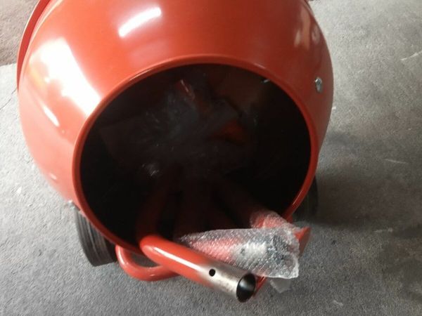 cement  mixer  petrol  engined