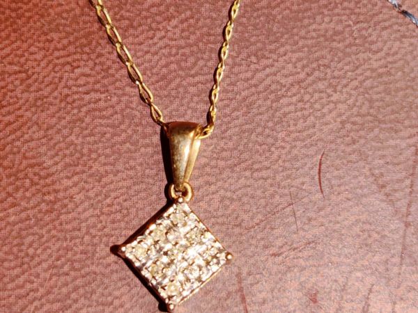 MOISSONITES, 9CT Gold 18"Unisex Necklace , New !