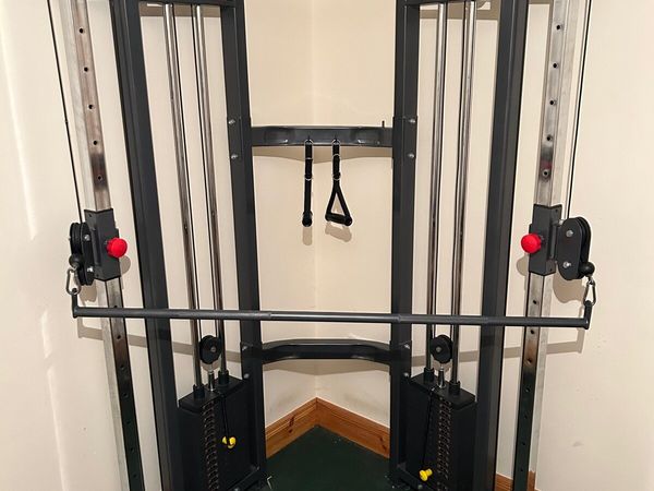 Dual cable crossover functional trainer