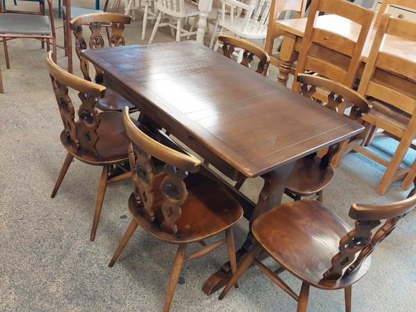 Vintage ercol extendable table, 6 chairs