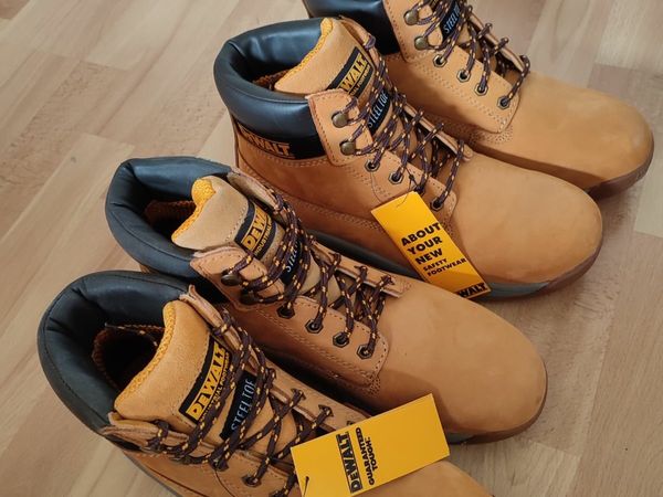 DeWalt Bolster Safety Boots - BRAND NEW