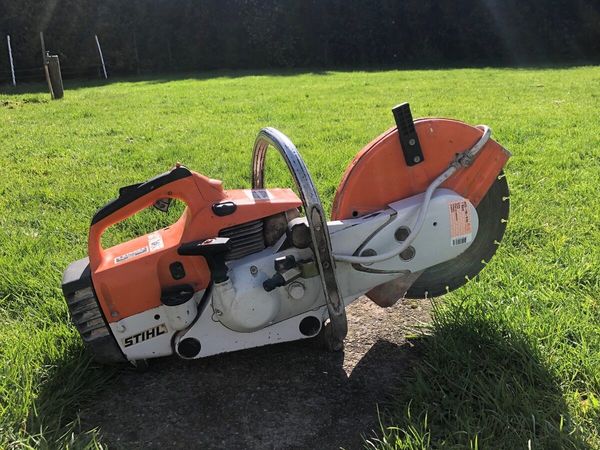 STHIL TS400 consaw