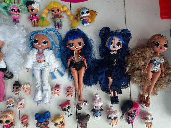 Selection of LOL dolls