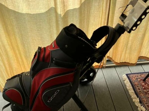 Dunlop / Nike golf club set complete with bag and cart