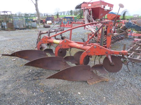 Bomford 3 Furrow Plough with Discs