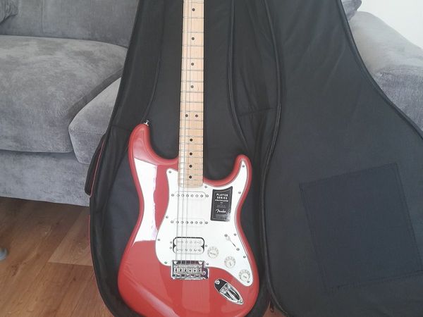 2 fender electric guitars and 2 amps for sale. As new never used