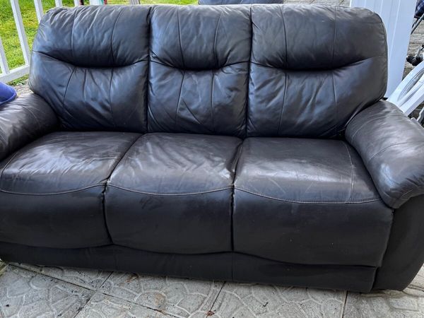 3+2  Black leather sofas