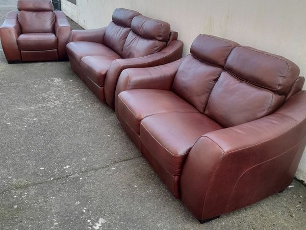 Italian Chestnut Leather 3 Piece living room set