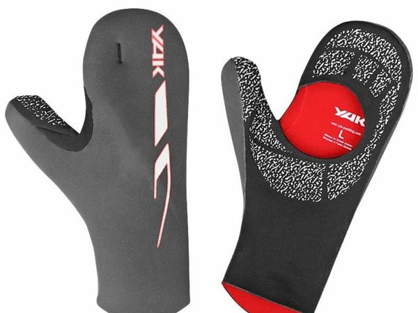 New unused Yak Open Palm 3mm Mitts, S