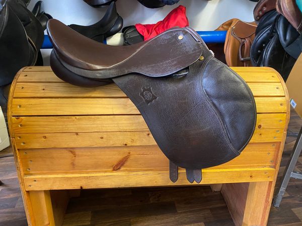 Secondhand pony saddles sizes 14”-17”