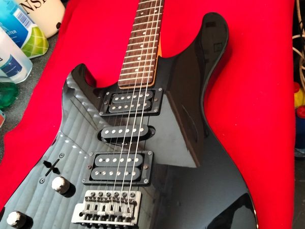 Complete Yamaha RGX 12 ZL Electric guitar Set..