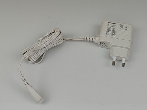 Panasonic Ac Adaptor Re7-64 Eu