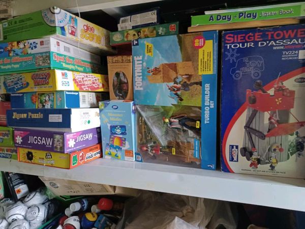 Massive selection of puzzles and educationaltoys