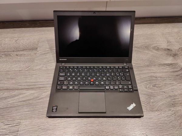 Lenovo ThinkPad X240 - SSD / 8GB / Intel i5 Laptop