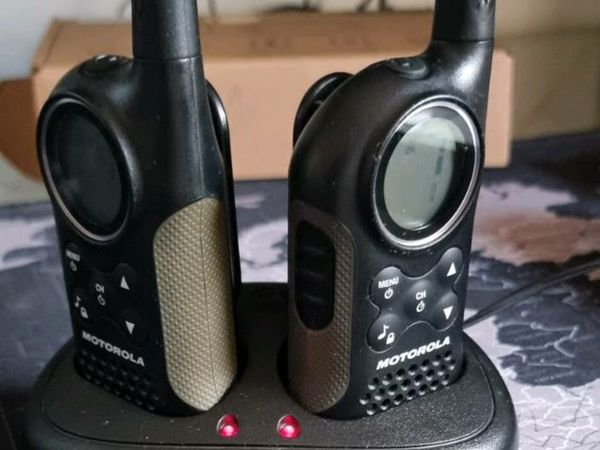 Motorola T6 WALKIE TALKIE CONSUMER RADIO