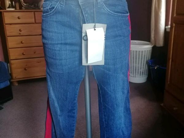 Beautiful new stratovarius jeans