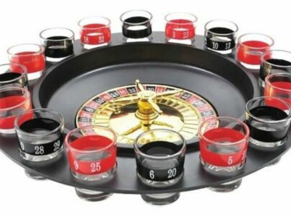 Shot Glass Roulette Wheel Turntable Fun Table Game Set with 2 Balls 16