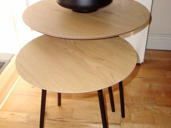 Set of two round coffee tables - oak finish - NEW