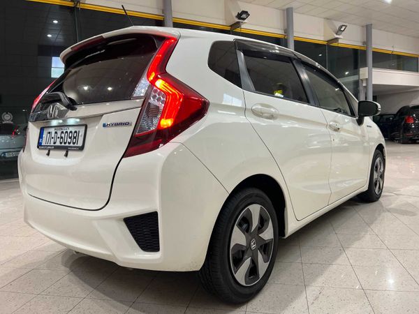 2017 HYBRID AUTOMATIC Honda Jazz (Fit) As New Low