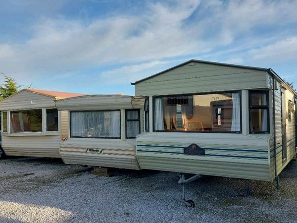 Selection of 2 ansd 3 bed mobile homes to clear