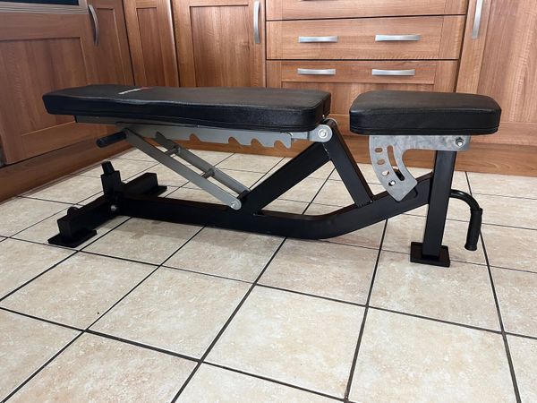 1/2 PRICE SEMI COMMERCIAL HEAVY WEIGHT BENCH