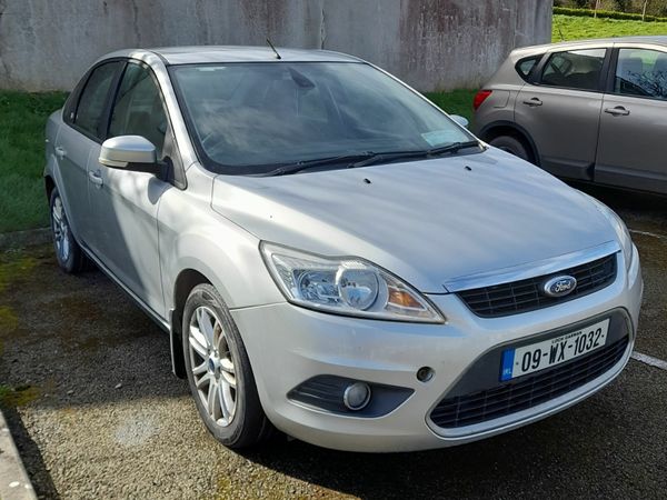 09 Ford Focus Saloon Low Milage & Low Tax