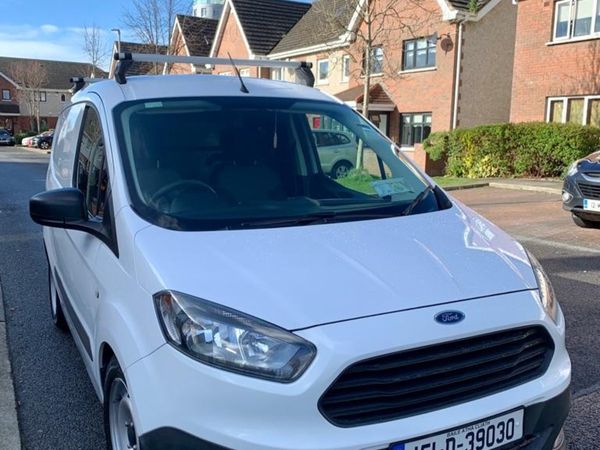 Ford Transit Courier 2015 | Low Mileage