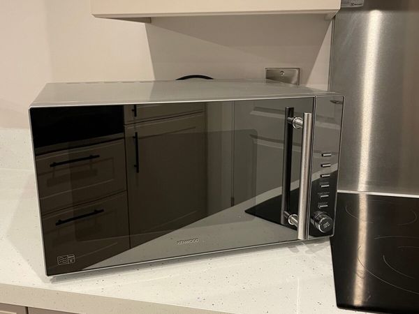KENWOOD Microwave with Grill