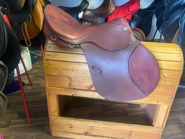 Berney brothers Leather saddle never used